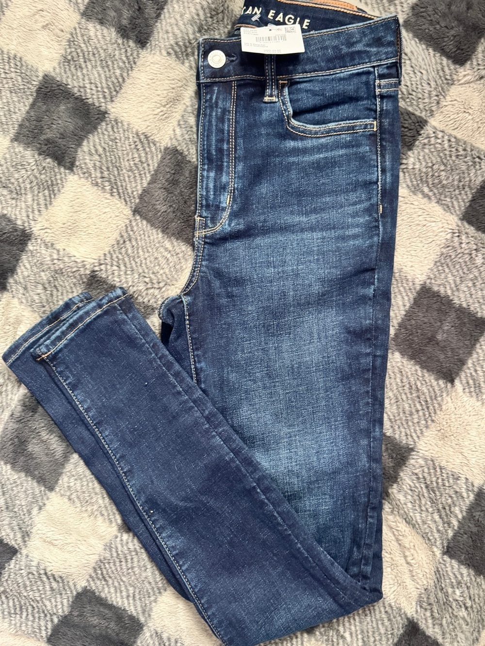 NWT-American Eagle Outfitters Super High-Rise Jegging-0Regular